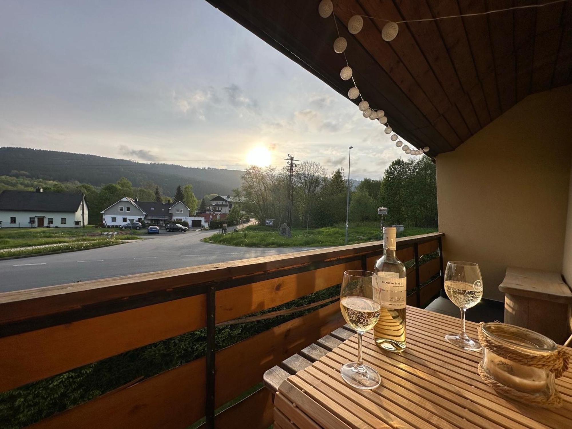 Apartman S Vyhledem Na Jezerni Stenu Железна-Руда Экстерьер фото